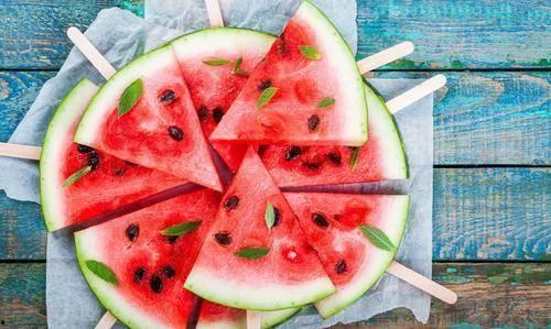 吃冰块瓜,冰块瓜的清凉诱惑