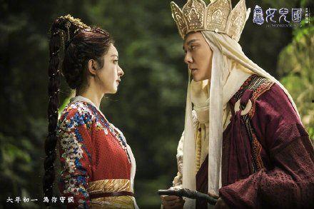 朱棣冯绍峰吃瓜,宫廷秘闻里的现代演绎